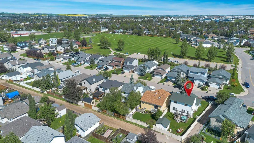 7 Springs Crescent SE