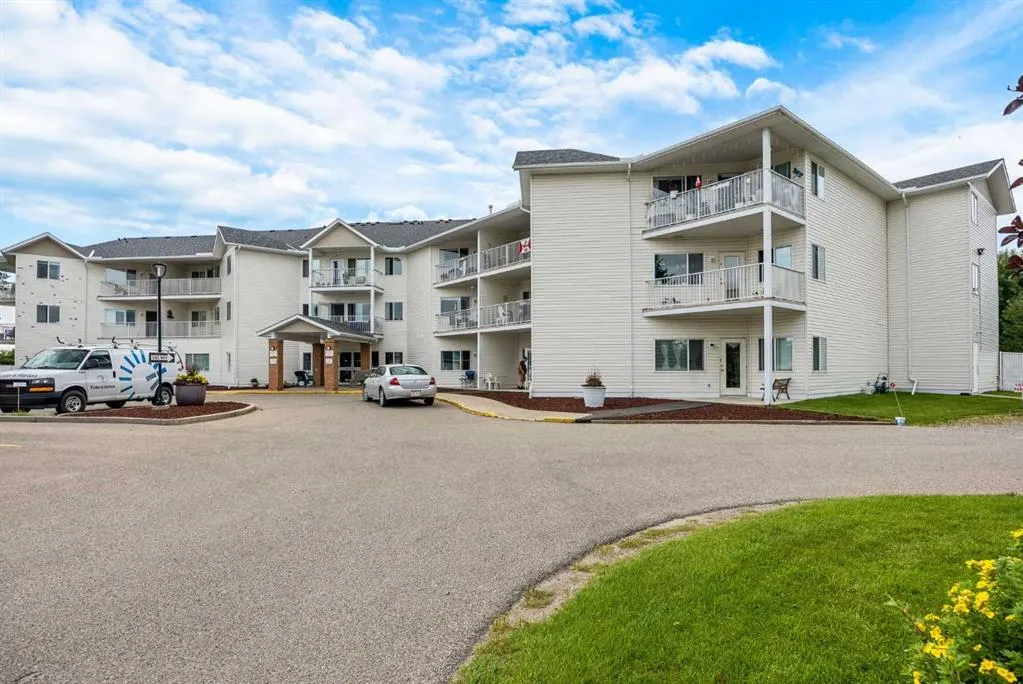 3 Parklane Way, #307