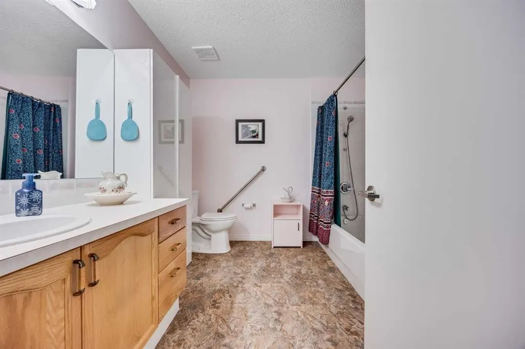 3 Parklane Way, #307