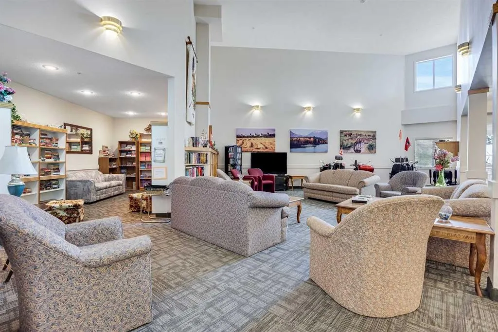 3 Parklane Way, #307