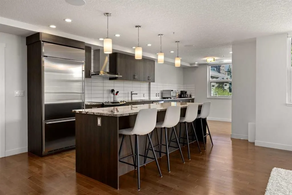 303 13 Avenue SW, #203