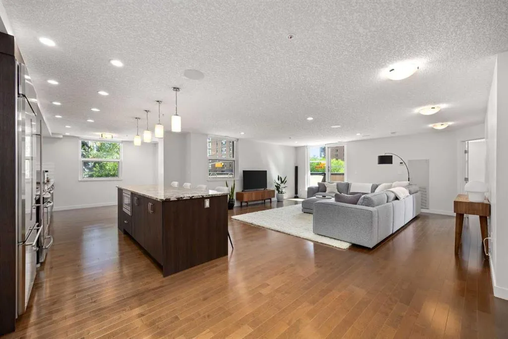 303 13 Avenue SW, #203