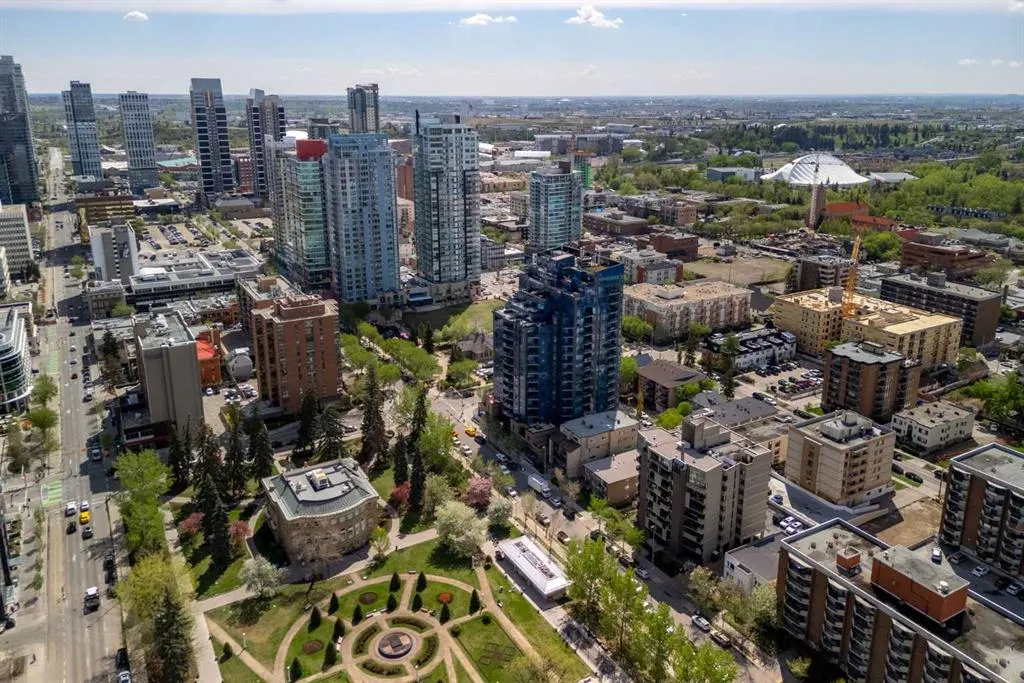 303 13 Avenue SW, #203