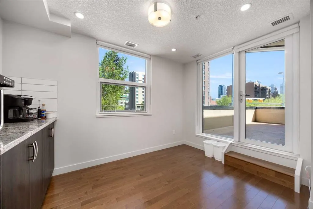 303 13 Avenue SW, #203