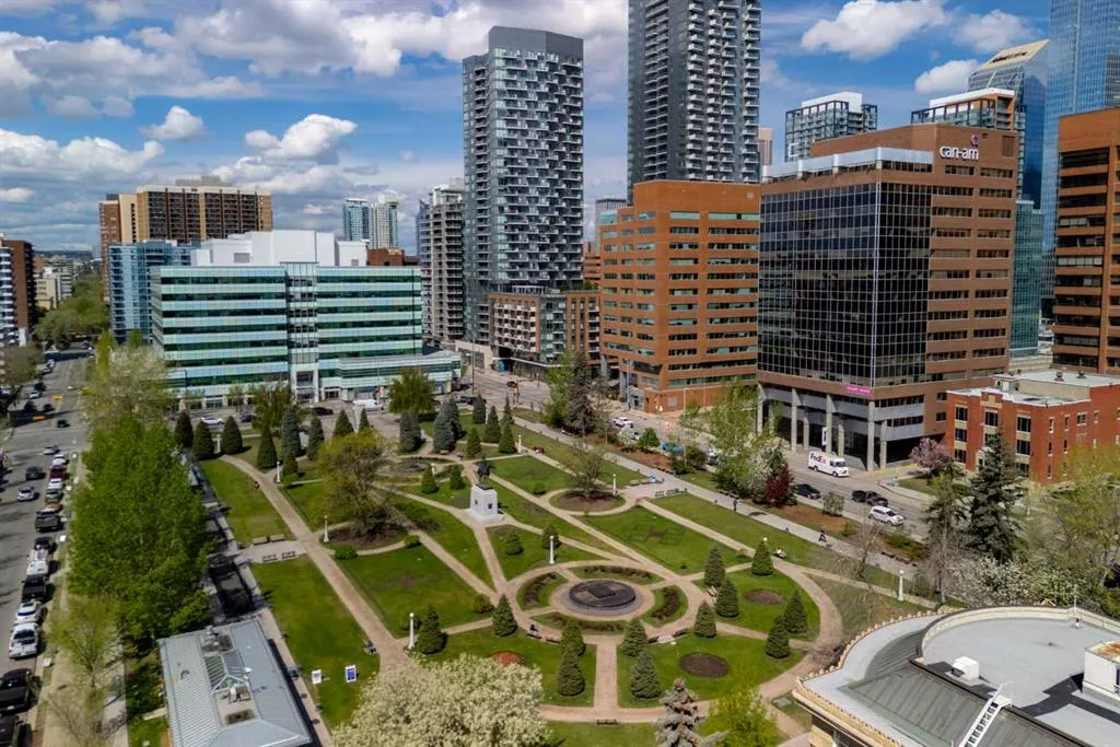 303 13 Avenue SW, #203