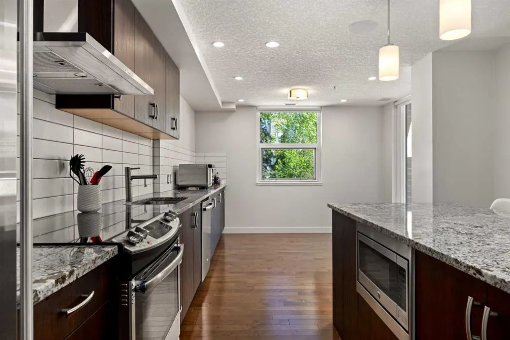 303 13 Avenue SW, #203