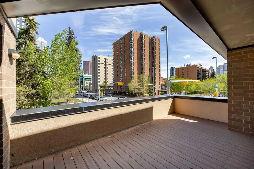 303 13 Avenue SW, #203