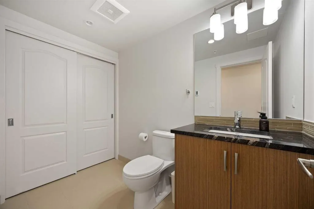 303 13 Avenue SW, #203
