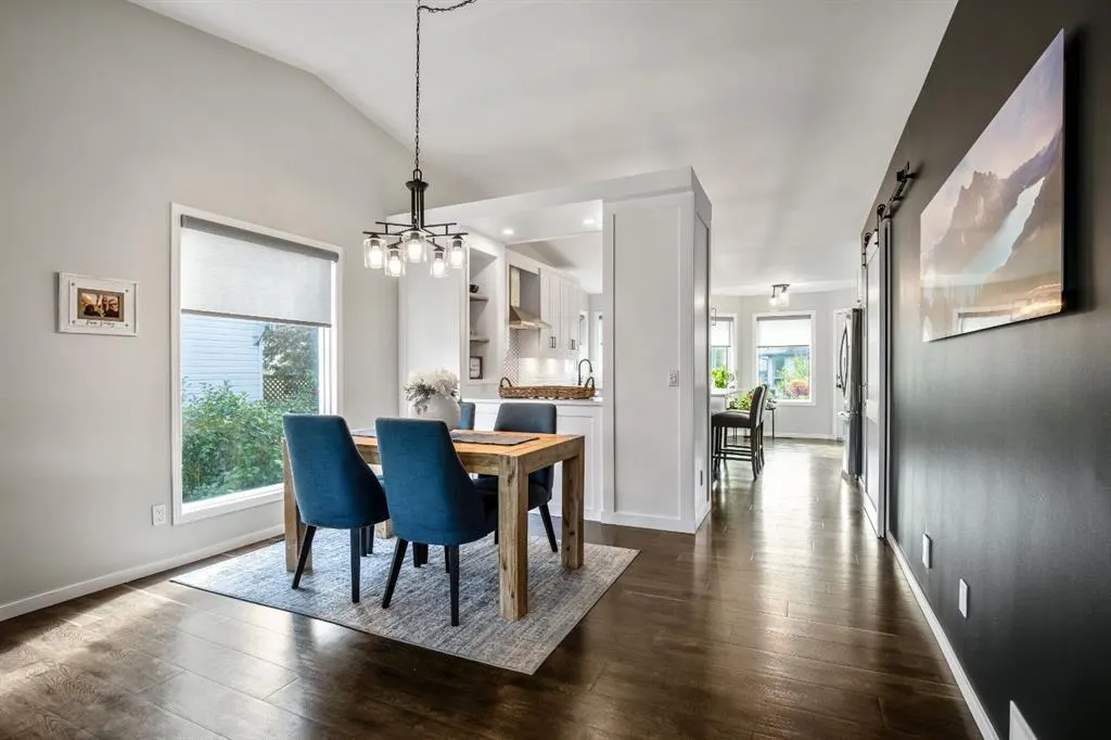 17 Bow Way