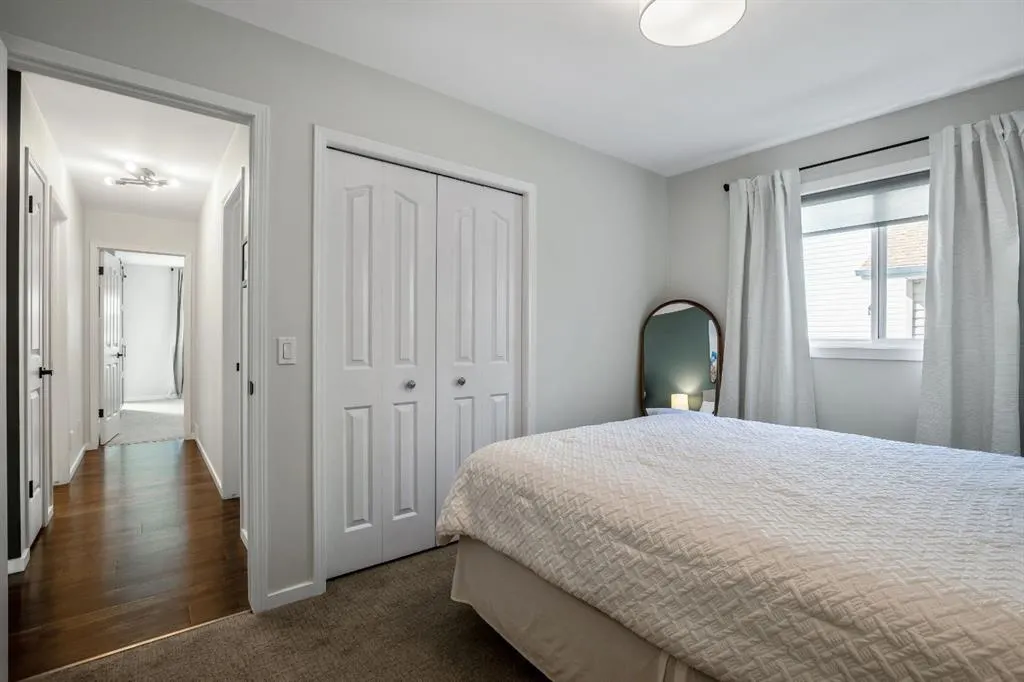 17 Bow Way