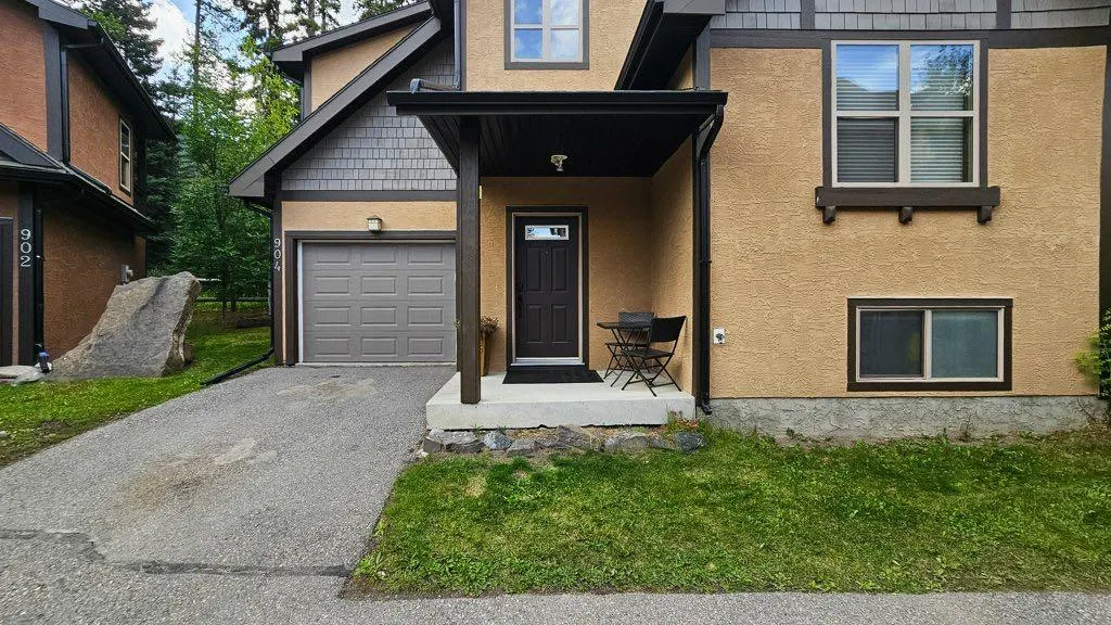 109 Armstrong place, #904