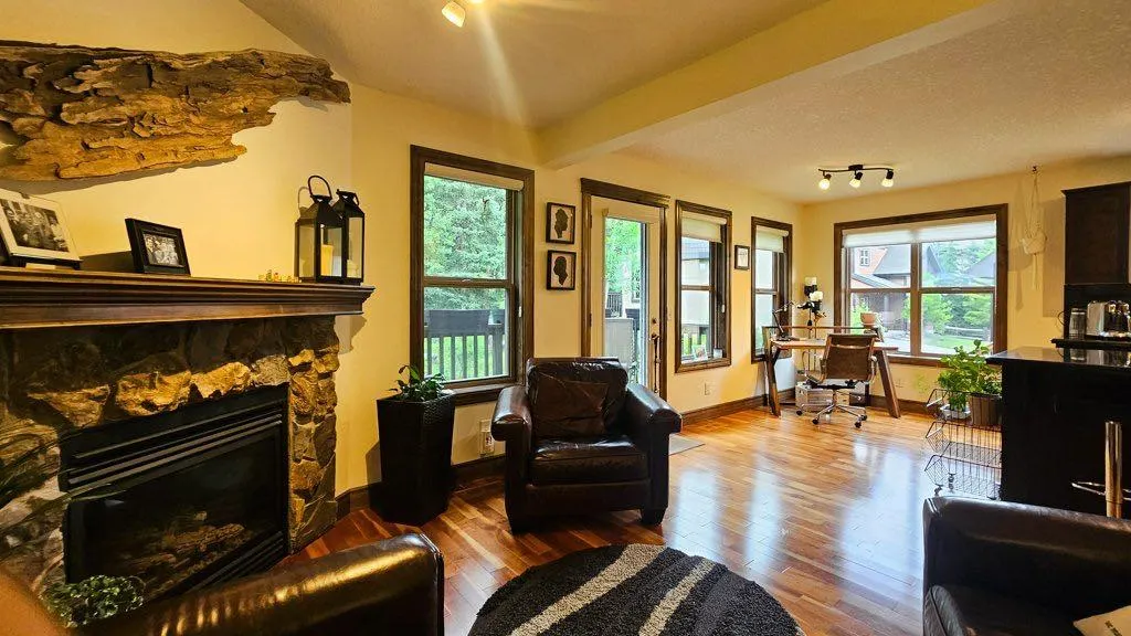 109 Armstrong place, #904