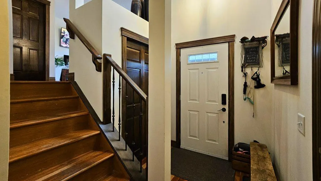 109 Armstrong place, #904