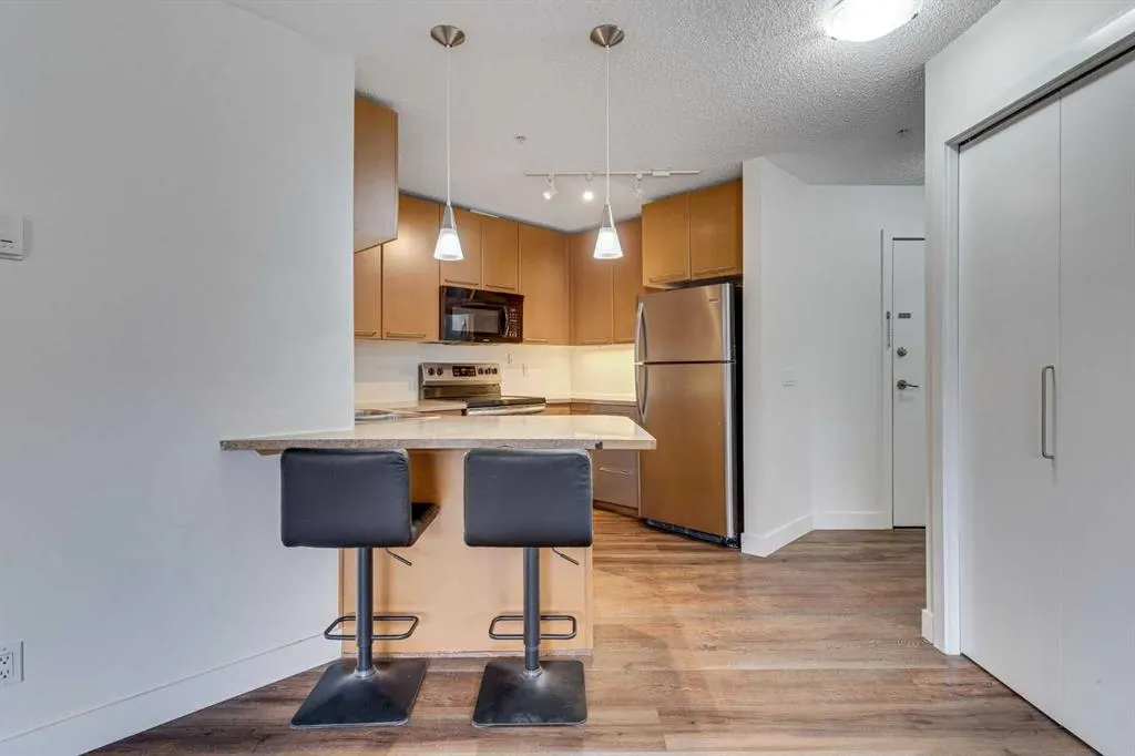 35 Richard Court SW, #113