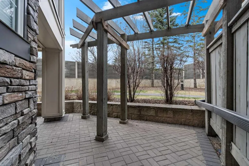 35 Richard Court SW, #113