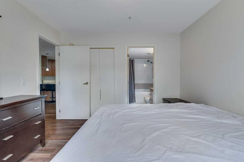 35 Richard Court SW, #113
