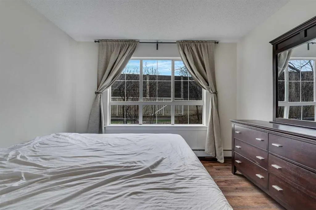 35 Richard Court SW, #113