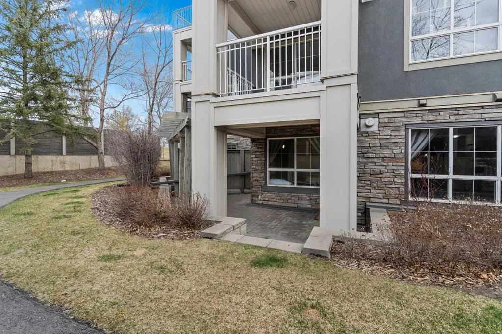 35 Richard Court SW, #113