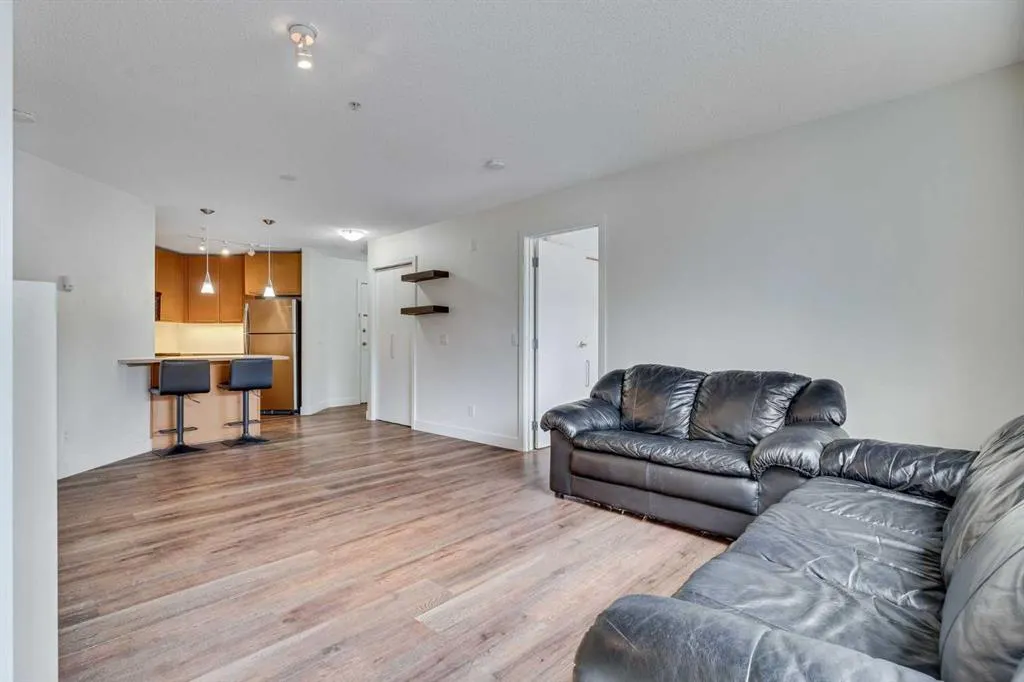 35 Richard Court SW, #113