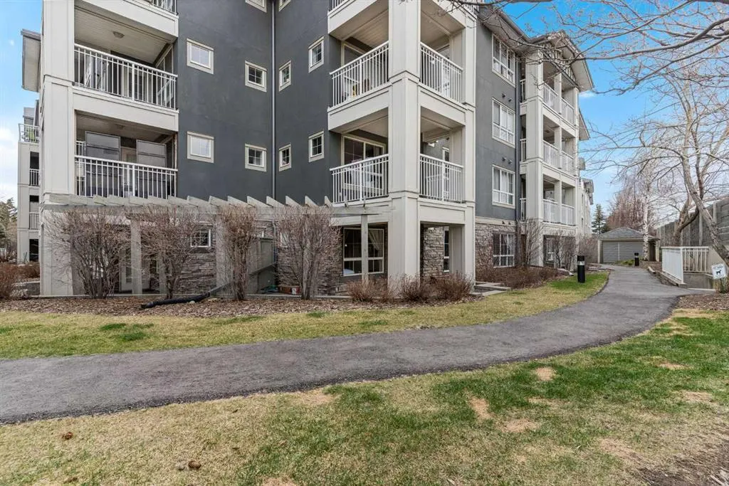 35 Richard Court SW, #113