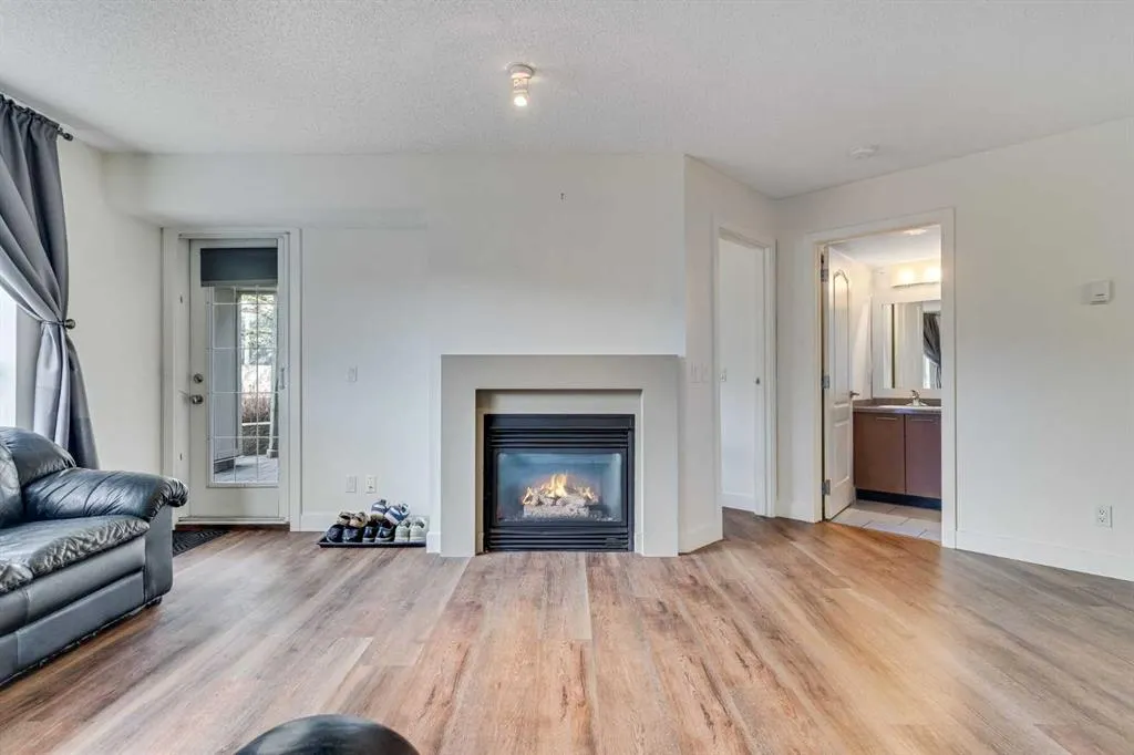 35 Richard Court SW, #113