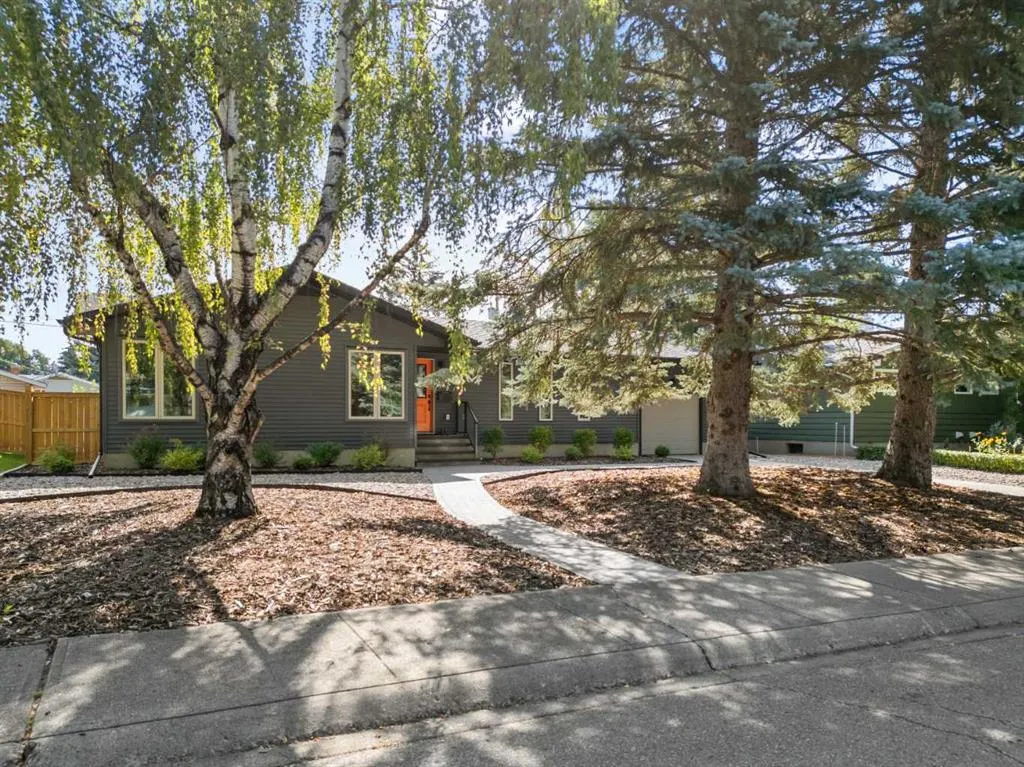 52 Glenview Drive SW