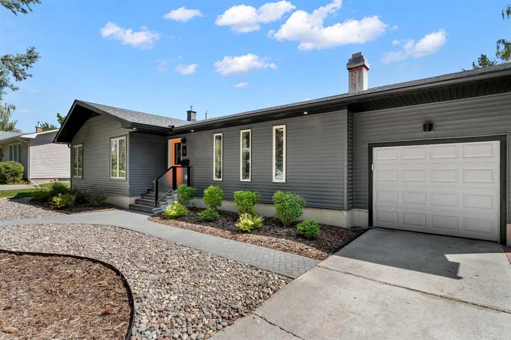 52 Glenview Drive SW