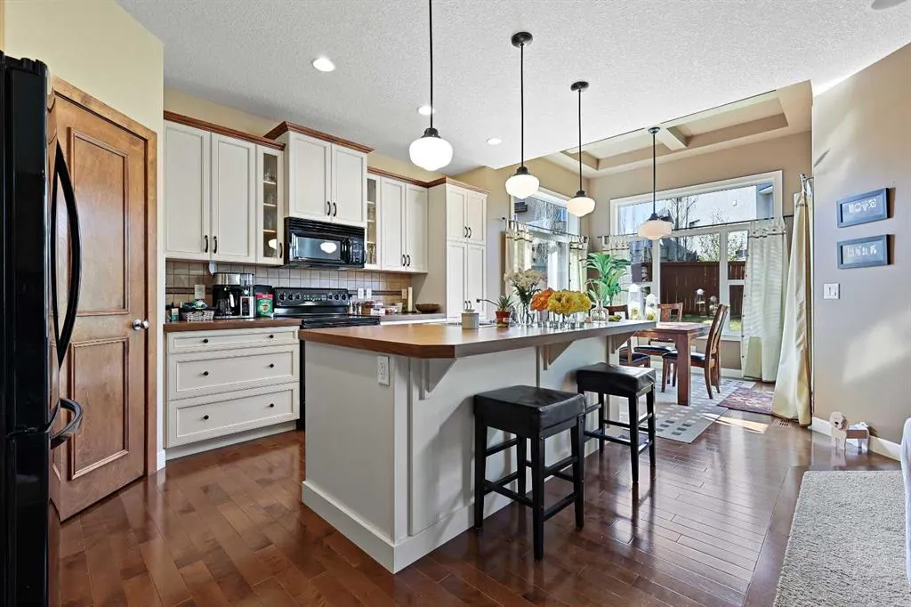 438 Cranston Drive SE