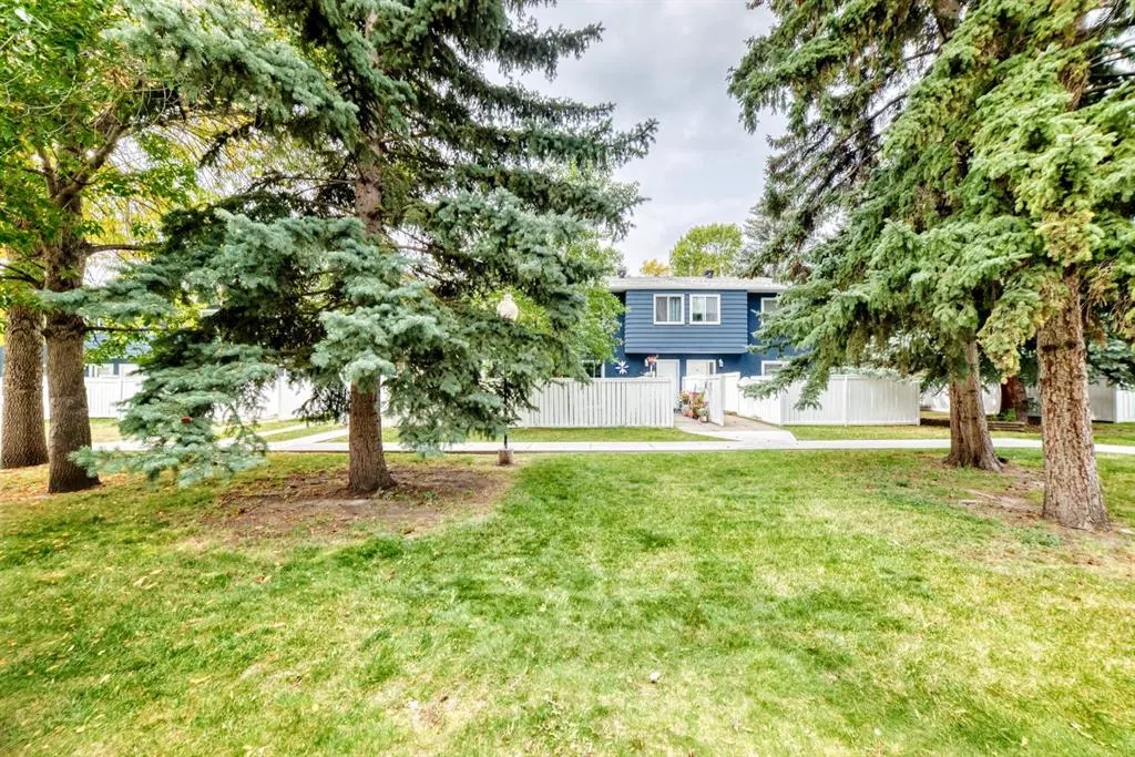 251 90 Avenue SE, #90