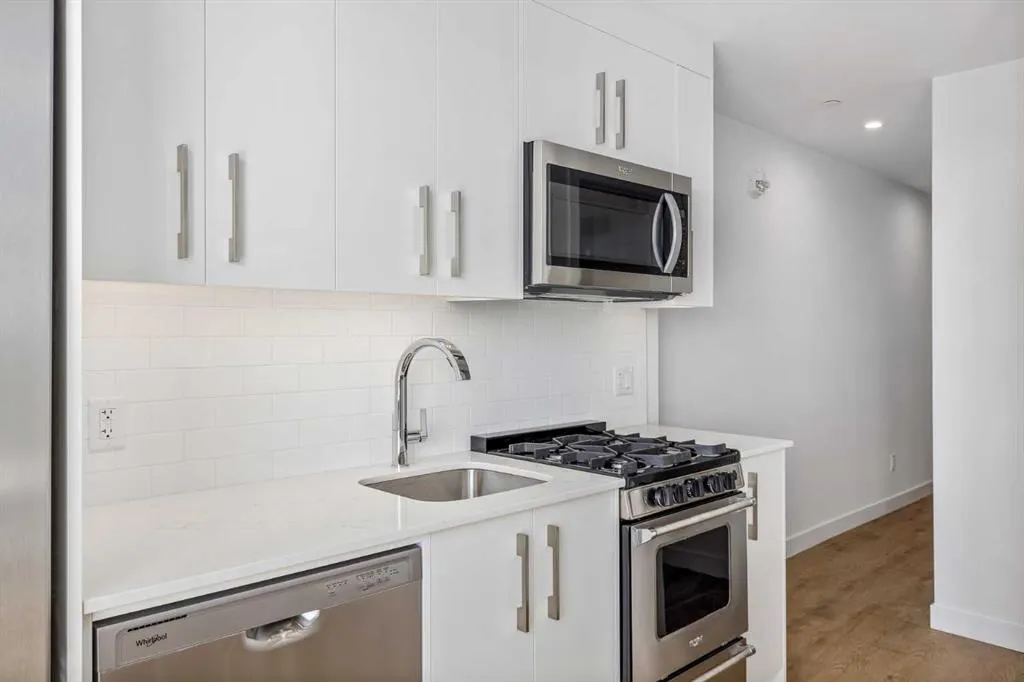 110 18A Street NW, #822