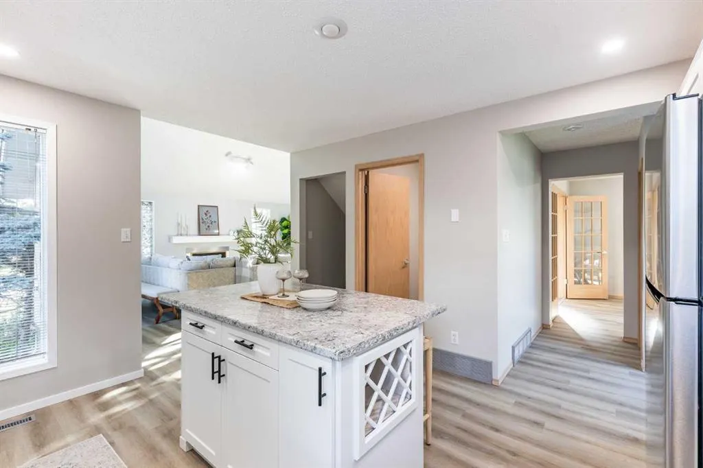 63 Palliser Way NE