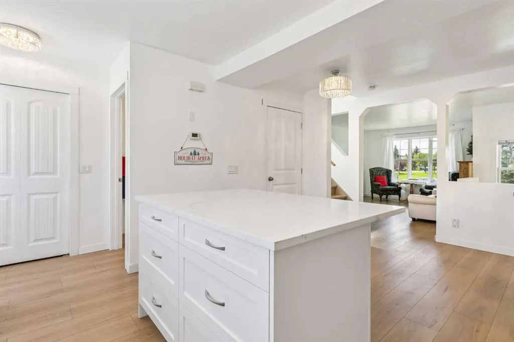 159 Country Hills Crescent NW