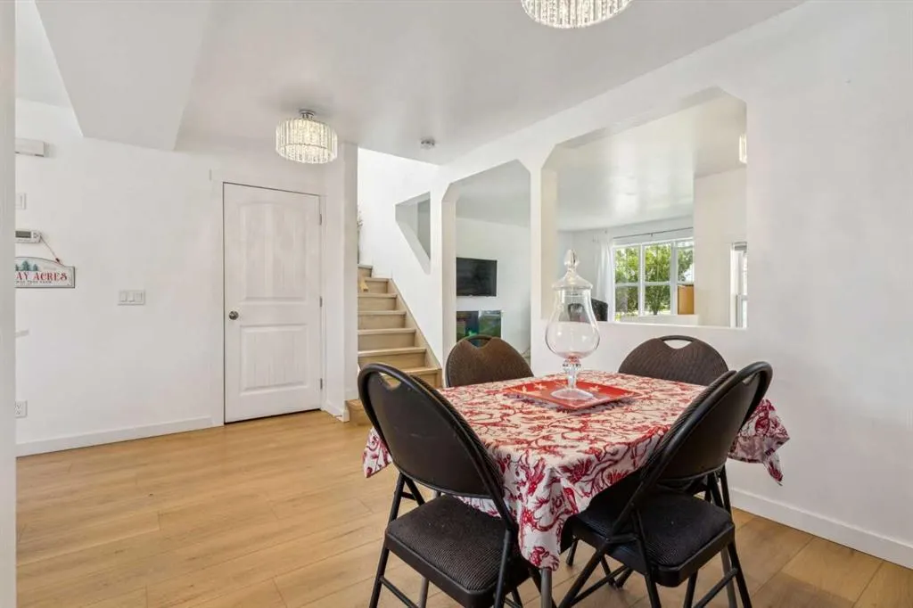 159 Country Hills Crescent NW