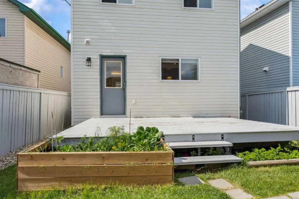 159 Country Hills Crescent NW