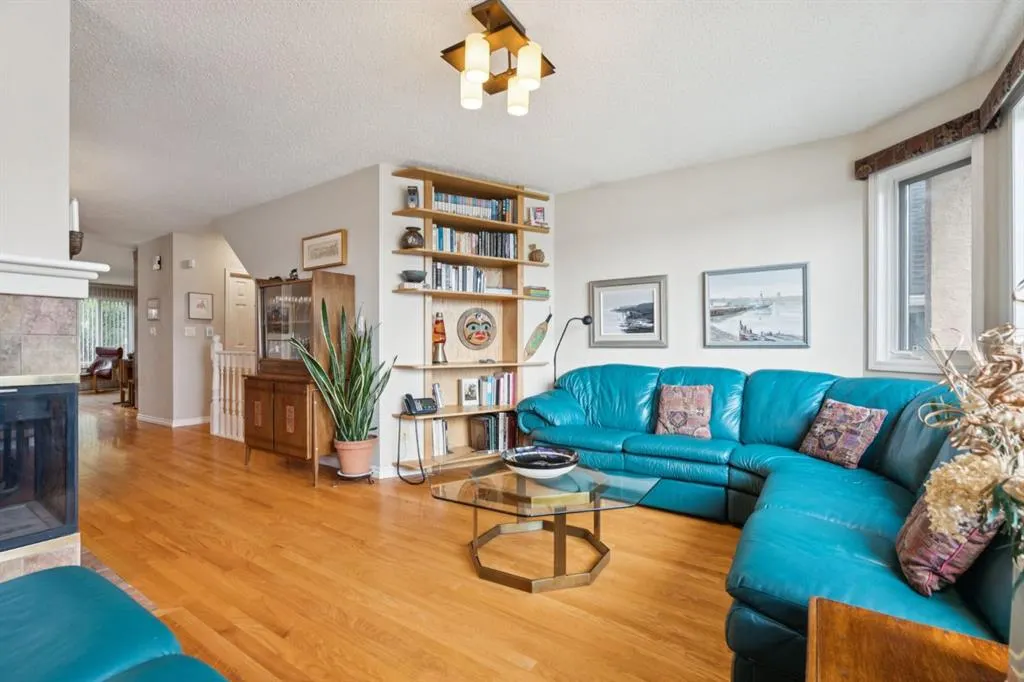1809 28 Avenue SW
