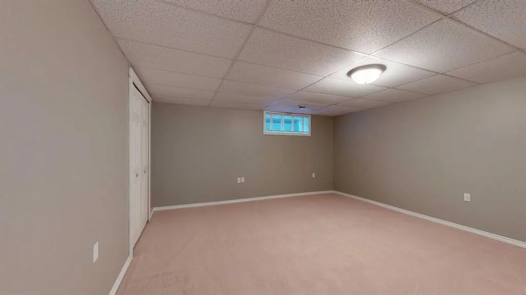 8910 122 Avenue, #34