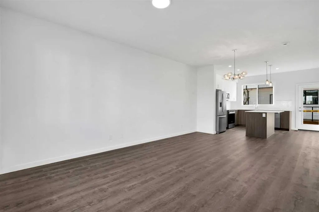 340 Ambleton Street NW, #305