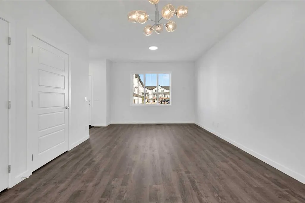 340 Ambleton Street NW, #305