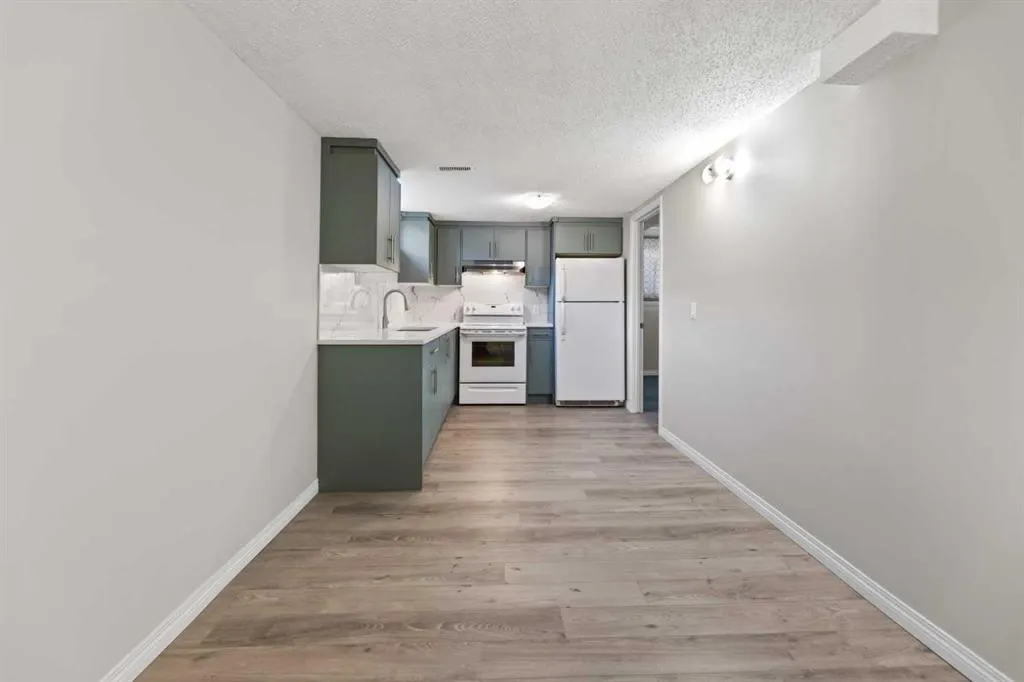 248 Taracove Road NE