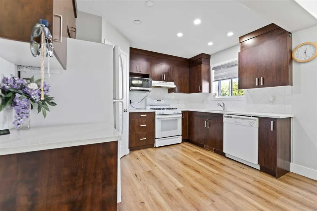248 Taracove Road NE