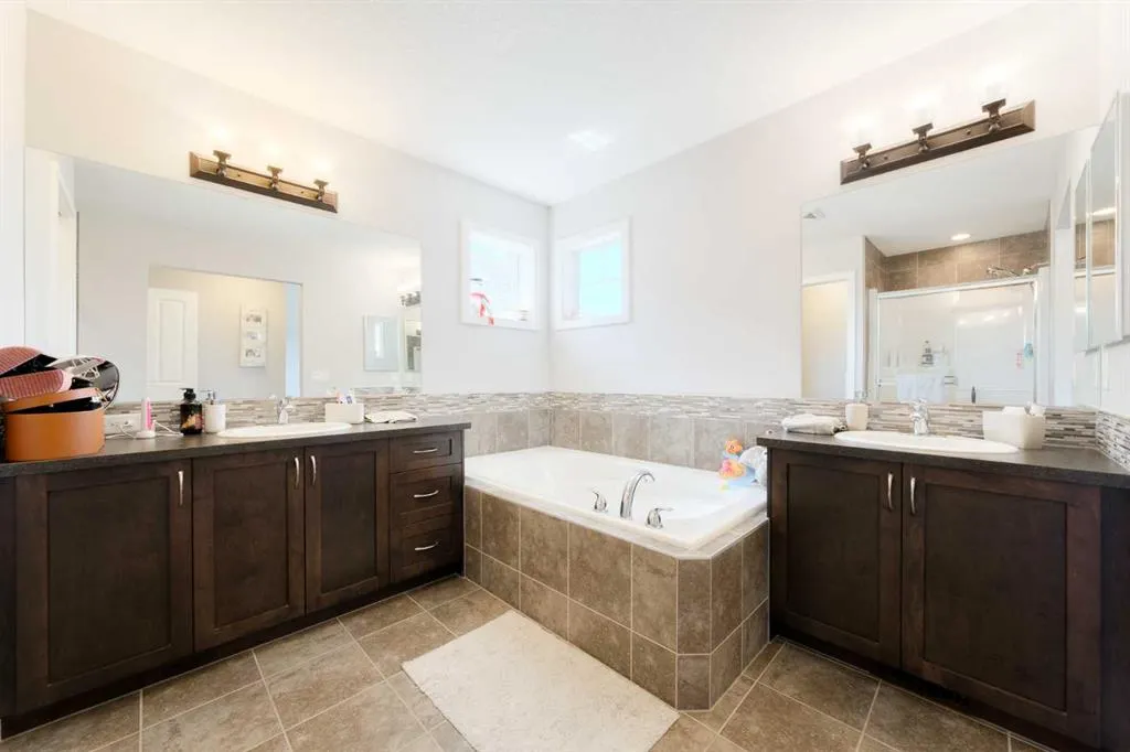 40 Sunrise Terrace