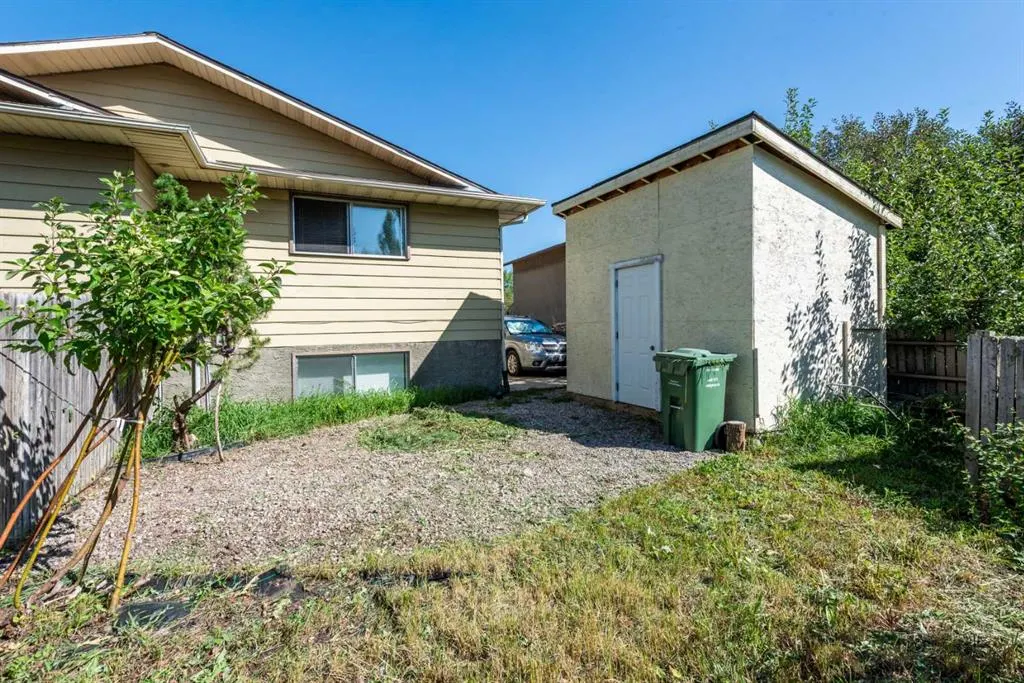 5 Fonda Drive SE