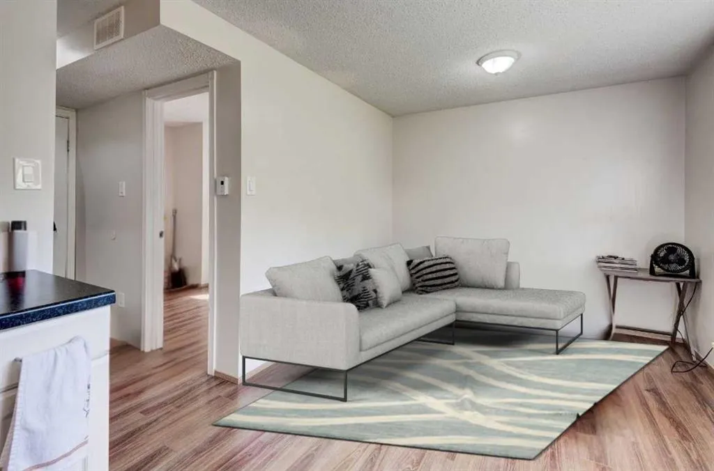 5 Fonda Drive SE