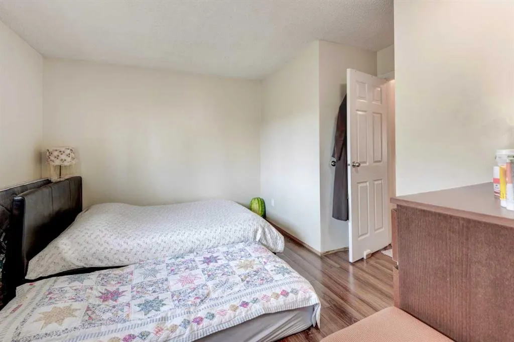 5 Fonda Drive SE