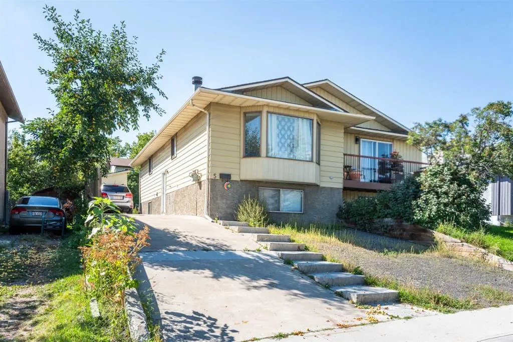 5 Fonda Drive SE