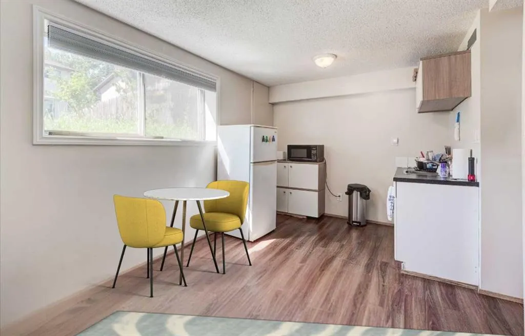 5 Fonda Drive SE