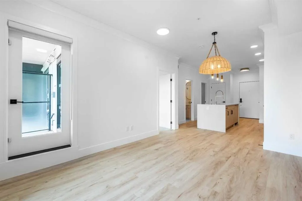 4270 Norford Avenue NW, #1206
