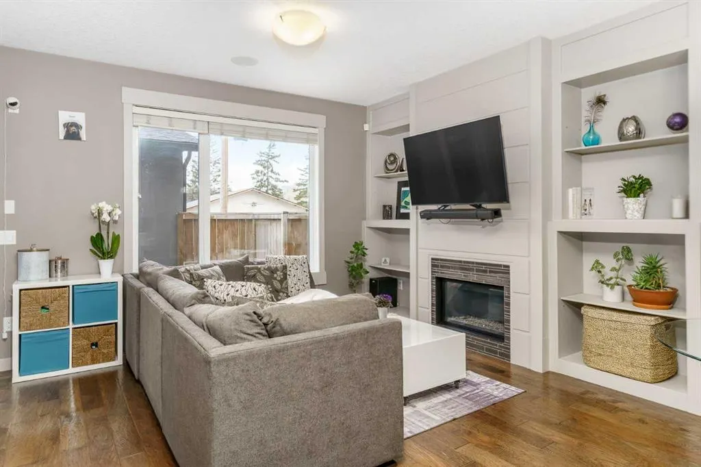 4726 17 Avenue NW, #2