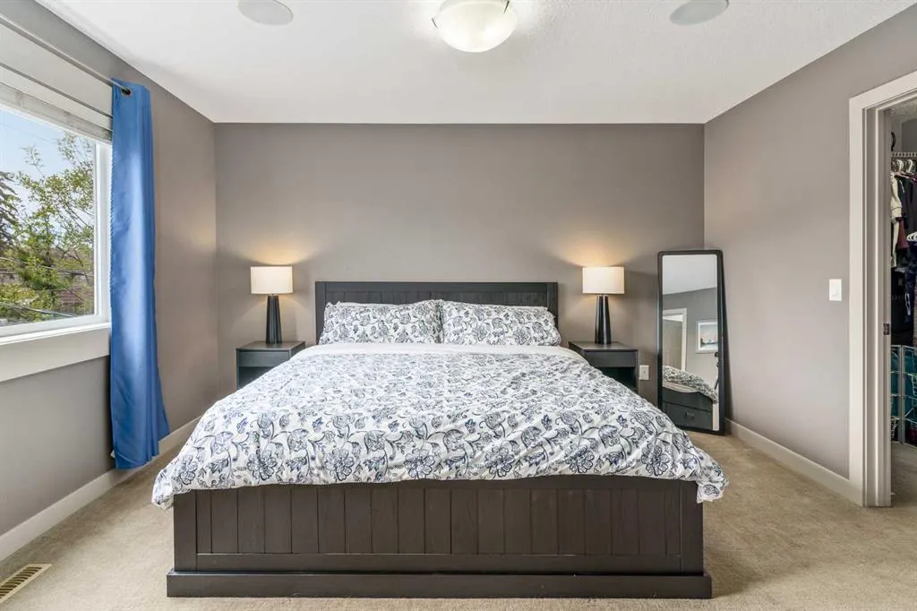 4726 17 Avenue NW, #2