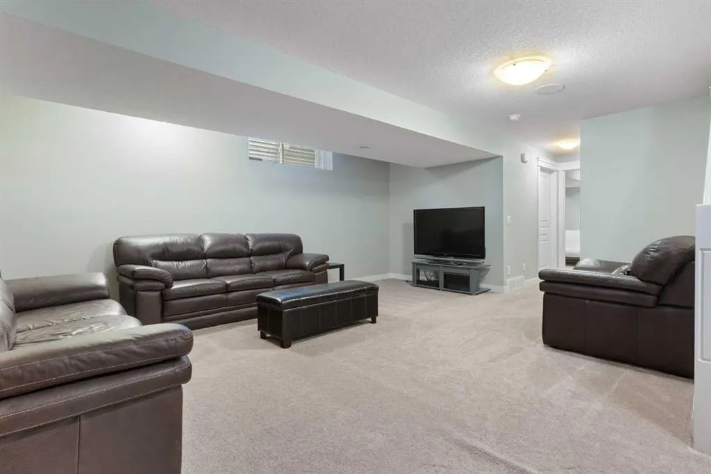 14 Willow Drive
